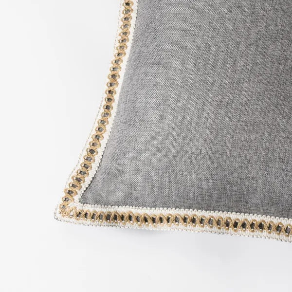 2-Piece Retro Linen-Trimmed Pillowcase Set