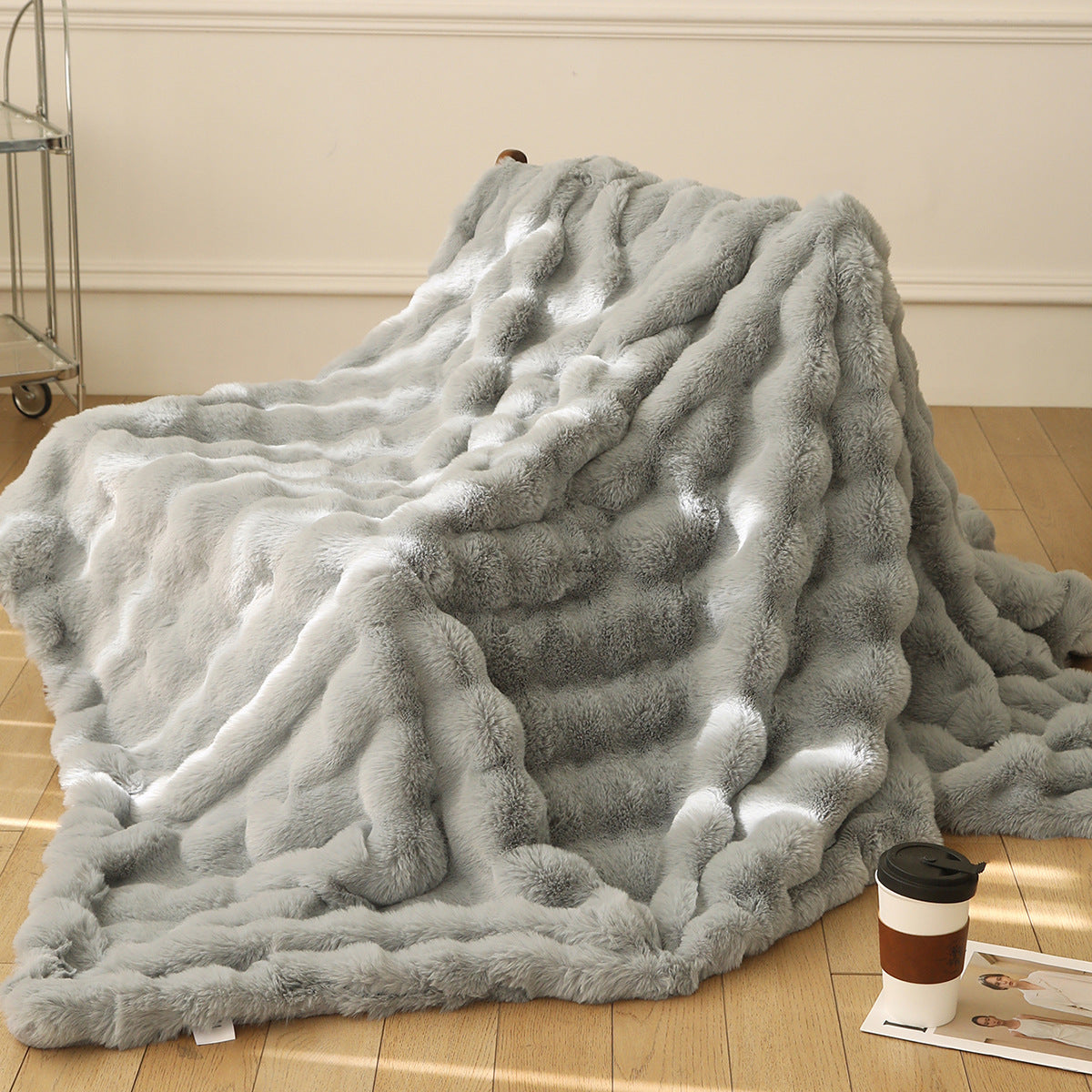 Textured Polyester Velvet Blanket